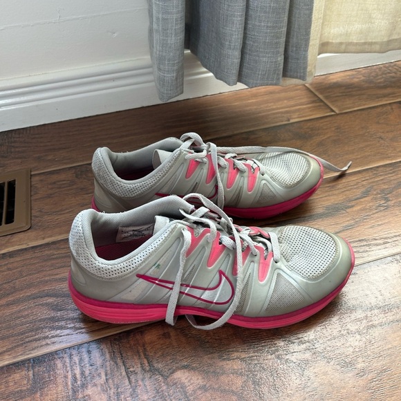 Nike Gray and Pink Low-Top Athletic Shoes - Picture 1 of 6